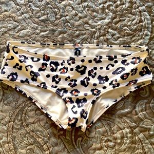 NWOT Adore Me cheetah print hipster bathing suit bottom misses Sz M